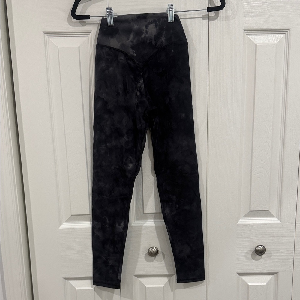 Kamo Fitness Black Tie-Dye Leggings